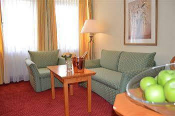 Arkaden Hotel Kelkheim Bagian luar foto